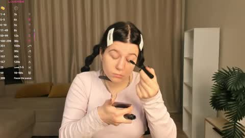 Snapshot of marianmollberg chatting on 05-25-26, 06:14 Marian online show from 05-25-26, 06:14