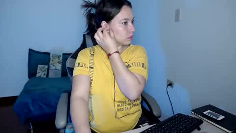 Mariana online show from 10-19-25, 08:09