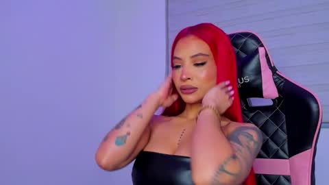 Snapshot of marianne__ chatting on 01-17-26, 05:01 M A R I A N E online show from 01-17-26, 05:01