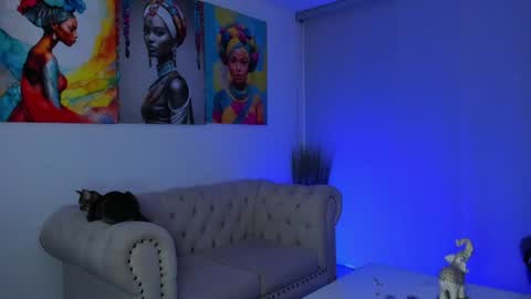 Snapshot of marianne__ chatting on 06-21-26, 06:16 M A R I A N E online show from 06-21-26, 06:16