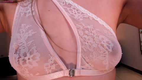 Marianne  online show from 12-04-24, 12:41