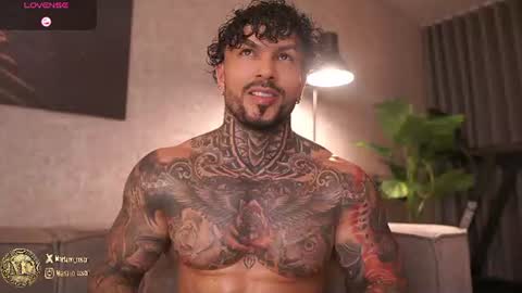 Snapshot of mariano_costa chatting on 07-17-26, 03:02 Mariano Costa online show from 07-17-26, 03:02