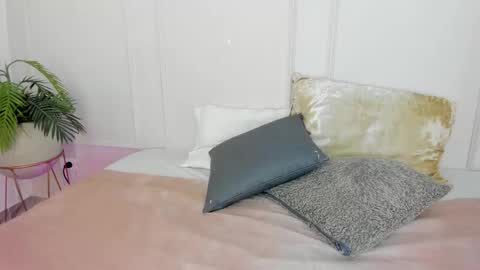 Maria Pettit online show from 03-04-26, 12:11