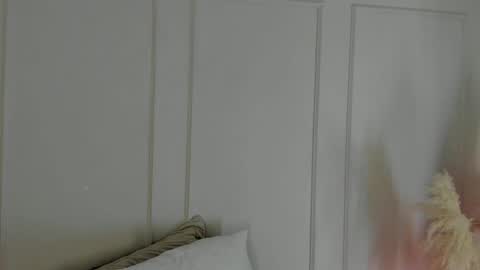 Snapshot of mariapettit chatting on 06-05-26, 03:35 Maria Pettit online show from 06-05-26, 03:35