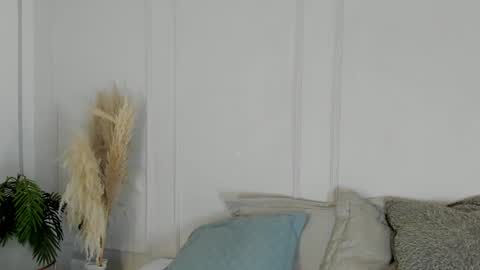 Snapshot of mariapettit chatting on 07-10-26, 02:05 Maria Pettit online show from 07-10-26, 02:05