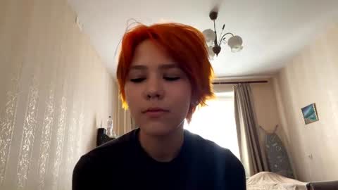 Snapshot of maribelvaneffen chatting on 06-29-26, 10:15 Mia online show from 06-29-26, 10:15