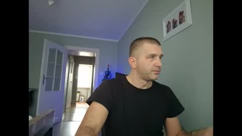 maribor5879 online show from 01-10-25, 09:34