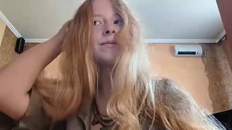 Snapshot of maricagorgo chatting on 06-12-26, 03:05 Kate online show from 06-12-26, 03:05