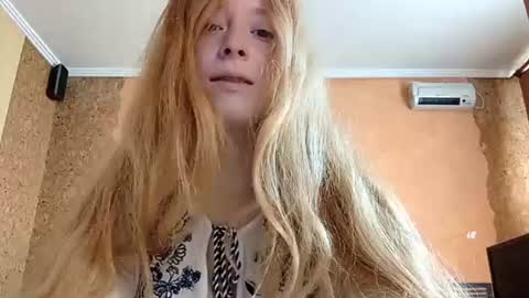 Snapshot of maricagorgo chatting on 06-22-26, 12:24 Kate online show from 06-22-26, 12:24