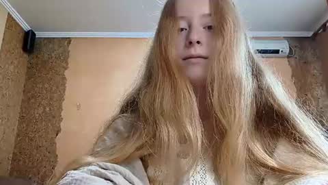 Snapshot of maricagorgo chatting on 06-27-26, 12:37 Kate online show from 06-27-26, 12:37