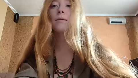 Snapshot of maricagorgo chatting on 06-28-26, 12:05 Kate online show from 06-28-26, 12:05