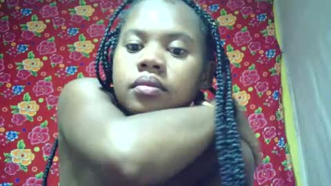 Snapshot of marie599194 chatting on 06-29-26, 02:18 marie599194 online show from 06-29-26, 02:18