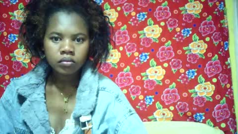 Snapshot of marie599194 chatting on 07-07-26, 11:09 marie599194 online show from 07-07-26, 11:09