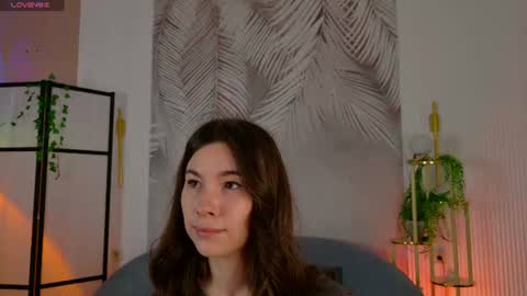 Marie LEAVE YOUR  WITH ME online show from 06-14-26, 09:55