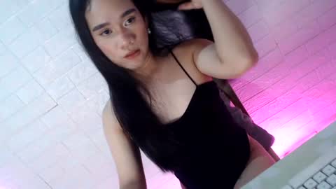 yourdreamgirl  MARIE  online show from 06-16-26, 03:36
