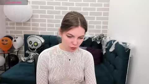 Mary 3 online show from 10-25-25, 01:46