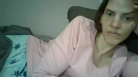 Snapshot of mariejojo chatting on 05-03-26, 10:43 Mariejojo online show from 05-03-26, 10:43