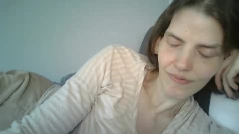 Snapshot of mariejojo chatting on 05-21-26, 07:10 Mariejojo online show from 05-21-26, 07:10