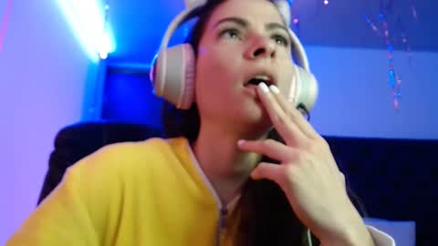 Mariie online show from 01-12-25, 02:09