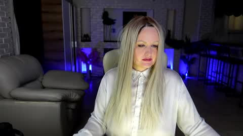 Snapshot of mariemlui chatting on 05-28-26, 03:53 mariemlui online show from 05-28-26, 03:53