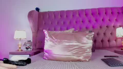 Marie online show from 06-23-26, 12:36