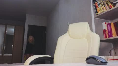 Marietta online show from 04-04-26, 02:58