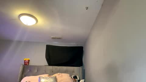 Snapshot of mariexxx22 chatting on 11-29-25, 07:17 eMariexxx online show from 11-29-25, 07:17