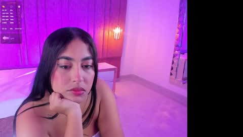 Snapshot of marihanferrer chatting on 02-17-26, 04:53 Marian online show from 02-17-26, 04:53
