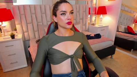 mariiahneedles online show from 01-20-25, 10:59