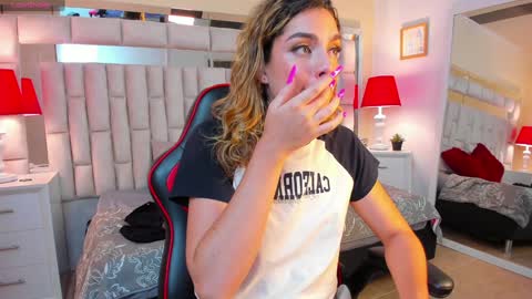 mariiahneedles online show from 02-05-25, 05:20