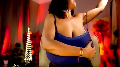 Nikita - Scroll down and read my bio please. New Pictures in Bio online show from 10-12-25, 09:47