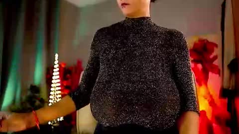 Nikita - Scroll down and read my bio please. New Pictures in Bio online show from 01-17-26, 07:02