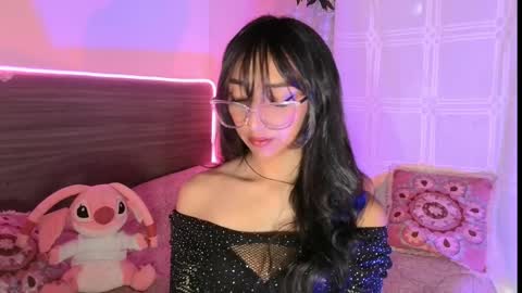Luna Dulk online show from 05-27-26, 10:18