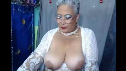 Marilin carolina online show from 01-12-25, 09:29