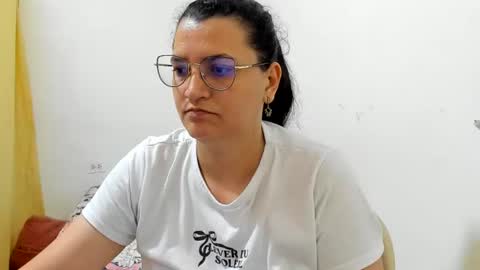 Snapshot of marilyn_garcia chatting on 06-23-26, 11:14 MARILYN SEXY online show from 06-23-26, 11:14