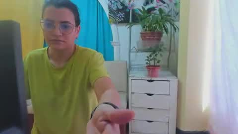 Snapshot of marilyn_garcia chatting on 07-12-26, 03:14 MARILYN SEXY online show from 07-12-26, 03:14
