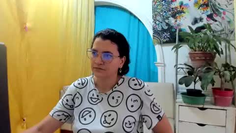 Snapshot of marilyn_garcia chatting on 07-16-26, 10:05 MARILYN SEXY online show from 07-16-26, 10:05