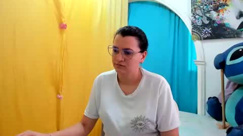 Snapshot of marilyn_garcia chatting on 07-29-26, 02:04 MARILYN SEXY online show from 07-29-26, 02:04