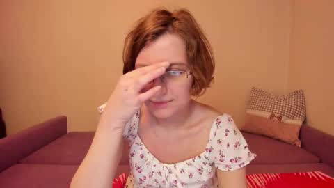 Marilyn online show from 03-25-26, 04:02