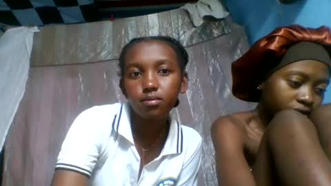 Snapshot of marinagold69 chatting on 06-30-26, 07:15 marinagold69 online show from 06-30-26, 07:15