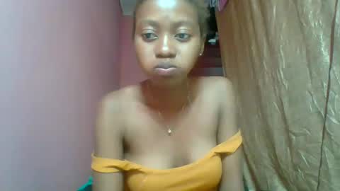 Snapshot of marinagold69 chatting on 07-10-26, 02:52 marinagold69 online show from 07-10-26, 02:52