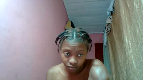 Snapshot of marinagold69 chatting on 07-28-26, 12:34 marinagold69 online show from 07-28-26, 12:34
