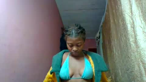 Snapshot of marinagold69 chatting on 07-31-26, 03:28 marinagold69 online show from 07-31-26, 03:28