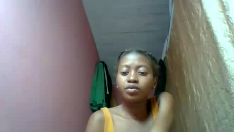 Snapshot of marinagold69 chatting on 07-31-26, 03:55 marinagold69 online show from 07-31-26, 03:55