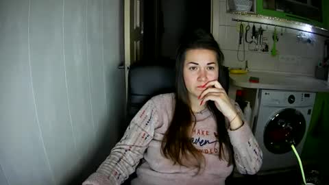 MarinettaQhot online show from 12-25-24, 08:28