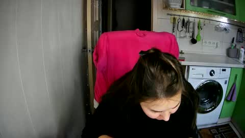 MarinettaQhot online show from 01-11-25, 01:22