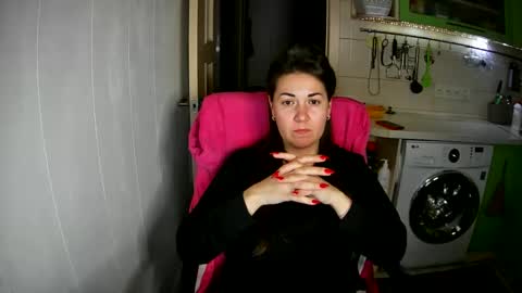 MarinettaQhot online show from 01-12-25, 04:00