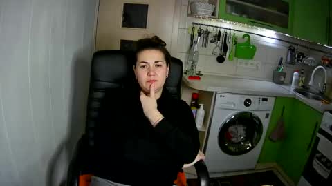 MarinettaQhot online show from 02-05-25, 12:31