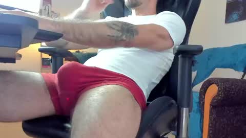 Snapshot of marioslim chatting on 06-19-26, 06:29 marioslim online show from 06-19-26, 06:29