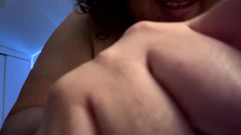 Snapshot of mariposa990 chatting on 04-27-26, 03:37 mariposa990 online show from 04-27-26, 03:37